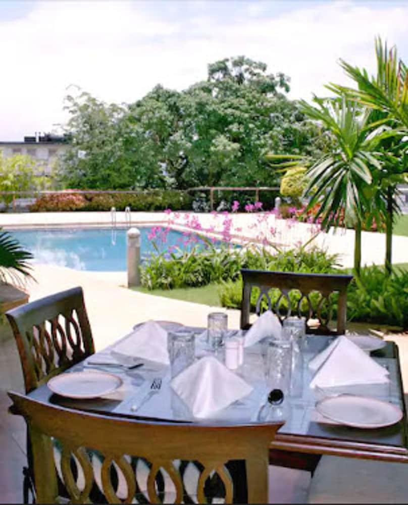 The Crown Goa Otel Panaji Dış mekan fotoğraf