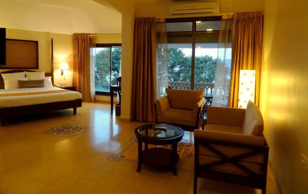 The Crown Goa Otel Panaji Dış mekan fotoğraf